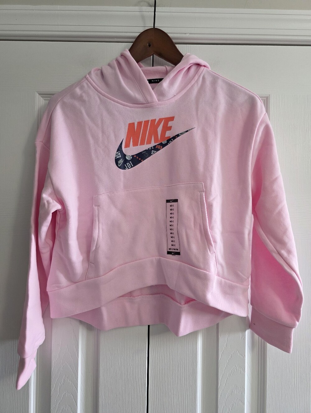 Nike Girls Sportswear Club Fleece Pullover Hoodie Foam Magic Ember Pink Medium